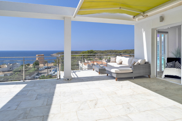 Modernes Penthouse mit herrlichem Blick auf das Meer in Cala Pi Bild 4