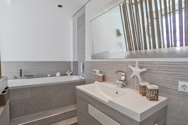 Modernes Penthouse mit herrlichem Blick auf das Meer in Cala Pi Bild 10