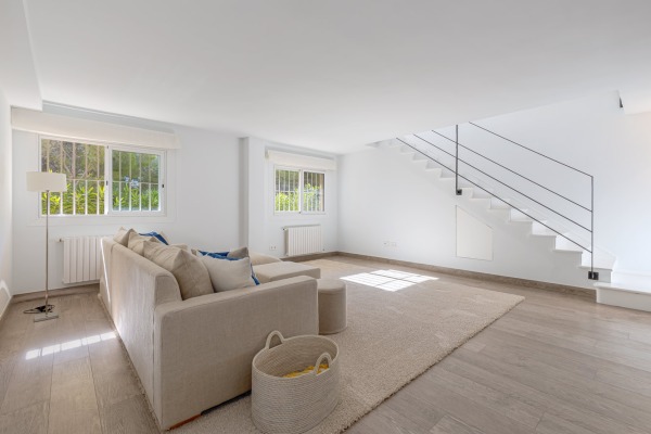 Großzügiges Duplex-Apartment mit privatem Innenhof in Cas Català Bild 9