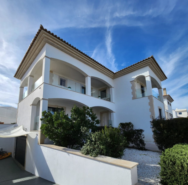 Moderne, mediterrane Villa nahe den Golfplätzen von Palma Bild 7