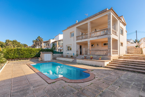 Mediterrane Villa mit viel Potential und Blick in die Bucht von Palma Bild 3