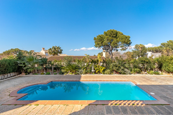 Mediterrane Villa mit viel Potential und Blick in die Bucht von Palma Bild 6