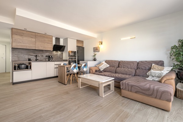 Modernes Stadt-Reihenhaus mit privatem Pool in Sa Cabaneta bei Palma Bild 3