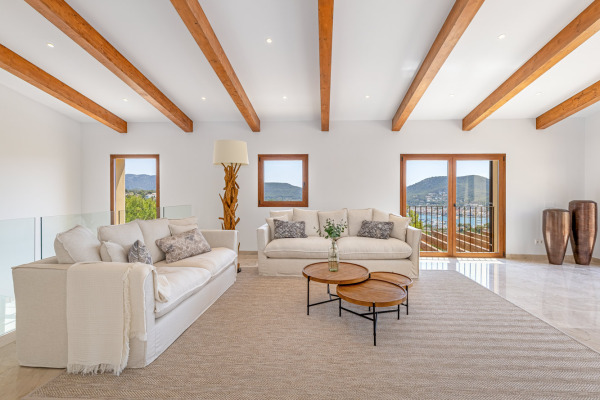 Exklusives Villenanwesen in einzigartiger Lage mit fantastischem Meerblick Bild 5