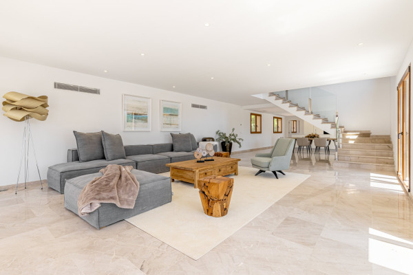 Exklusives Villenanwesen in einzigartiger Lage mit fantastischem Meerblick Bild 6