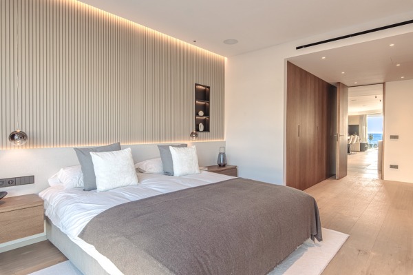 Designer Luxuswohnung direkt an der Promenade in 1. Meereslinie von Portixol Bild 5