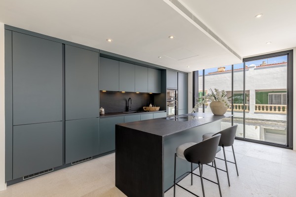 Exklusiv ausgestattetes Stadthaus in zweiter Meereslinie von Portixol Bild 6