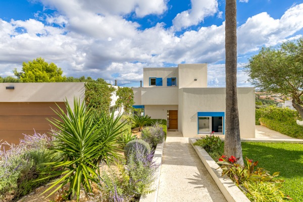 Moderne Villa mit Pool und Meerblick auf zwei Buchten Bild 3
