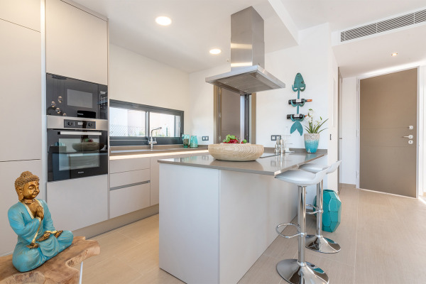 Neugebaute Meerblick-Villa mit Pool im Nordosten Mallorcas Bild 7