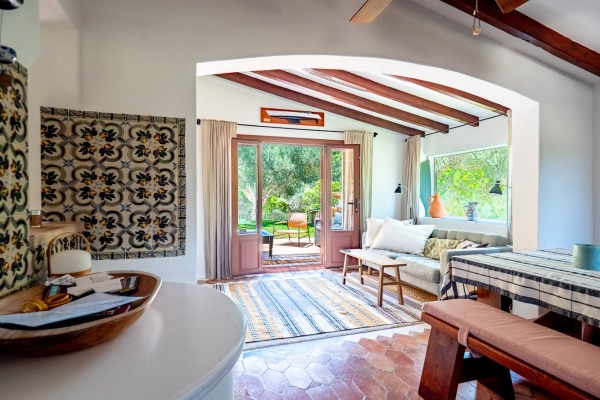 Mallorquinische Villa in malerischer Lage am Fuße des Tramuntana-Gebirges Bild 7