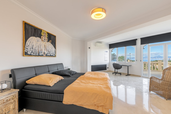 Mediterrane Villa mit Blick auf das Meer in Sa Torre Bild 12