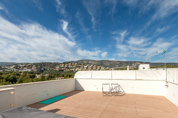 Modern ausgestattetes Penthouse in neuer Anlage in Bendinat Bild 2
