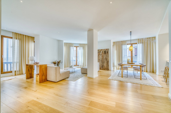 Modernes Apartment in einem komplett renovierten, historischen Gebäude Bild 2