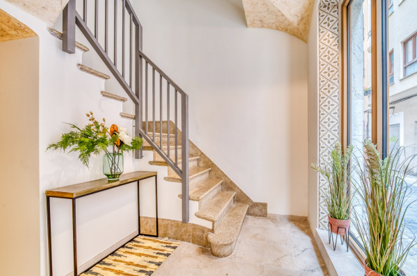 Modernes Apartment in einem komplett renovierten, historischen Gebäude Bild 12